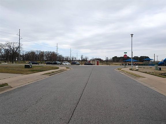 5th image of 1671 Scotland Dr