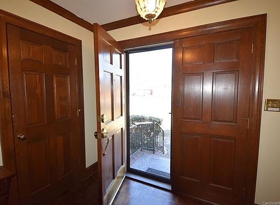 3rd image of 5500 Biederbeck Dr #6