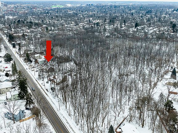 3rd image of 1645 Miller Ave