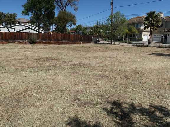 2nd image of 10071 Viewpoint Ln