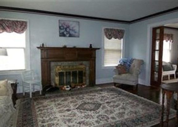2nd image of 3309 Euclid Heights Blvd