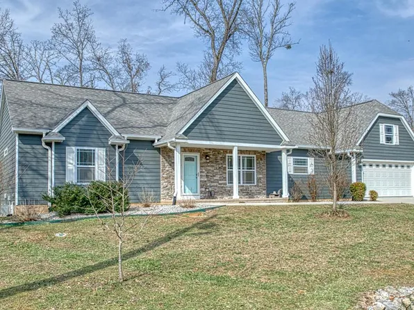 4912 Greenbrook Dr, Cookeville, TN 38506