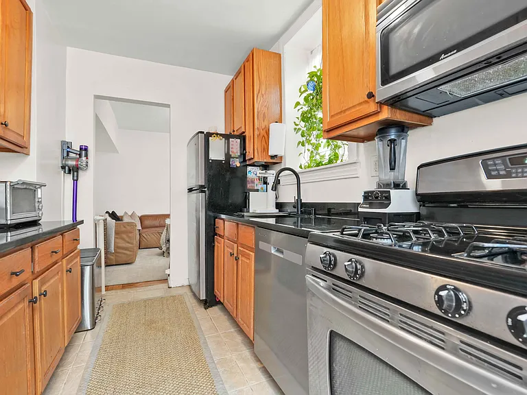 568 Saint Marks Ave #2B — Photo 13