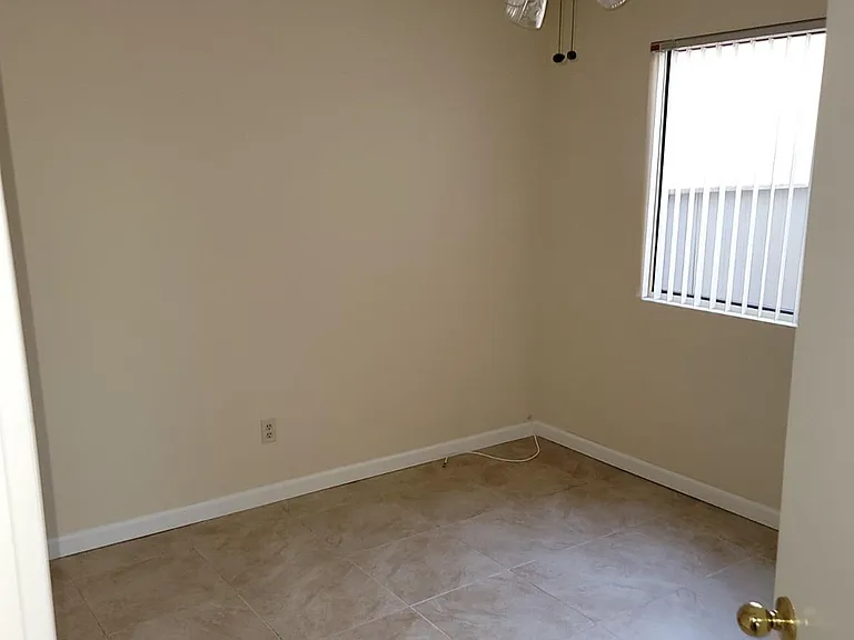 29182 Murietta Rd — Photo 11