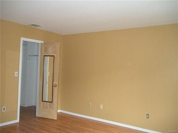 5th image of 76 Buckingham Ct