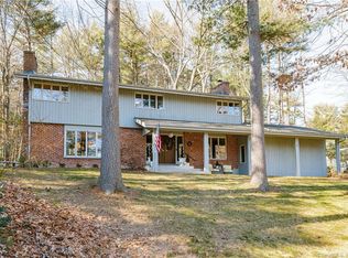 15 Pond Side Ln, West Simsbury, CT 06092