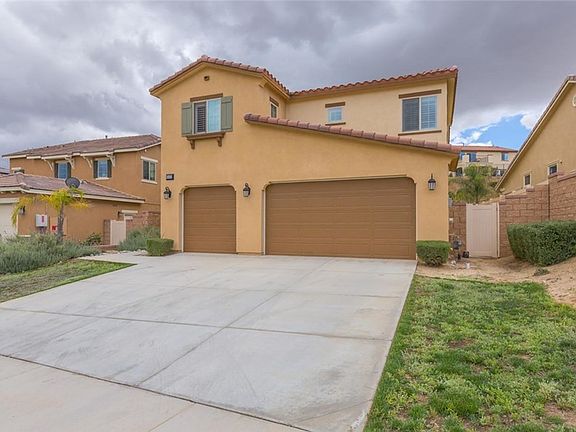 3rd image of 36403 Yarrow Ct