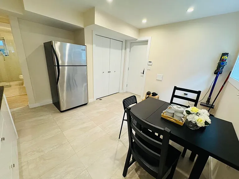4609 W 9th Ave — Photo 4