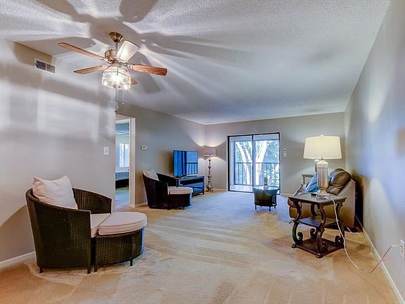 3rd image of 2666 Sabal Springs Cir APT 202