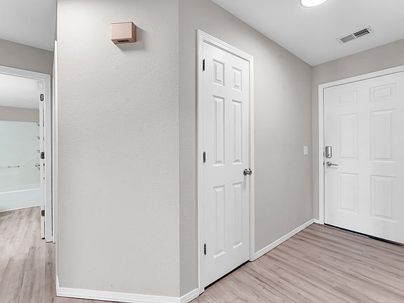 5th image of 110 Kimberling Shores Ln #304