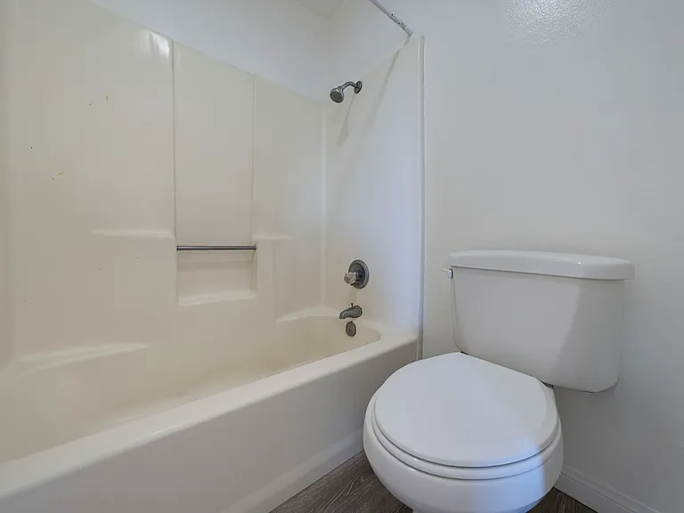 21421 Juan Ave #6 — Photo 20