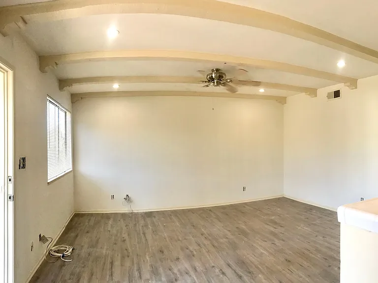 1735 Villa Ave — Photo 1