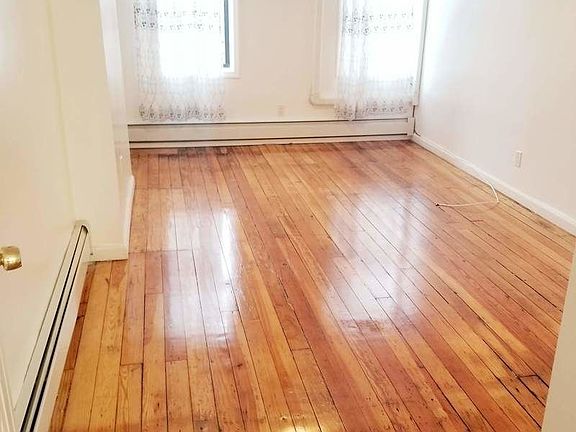 3rd image of 53 6th Ave #2F