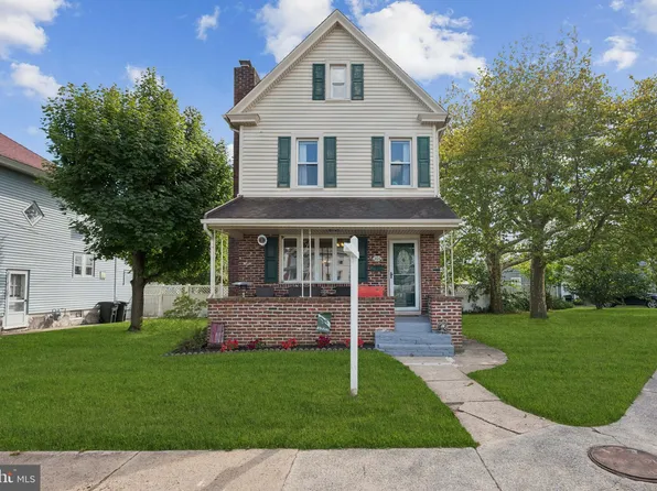 101 Maple Ave, Gibbstown, NJ 08027