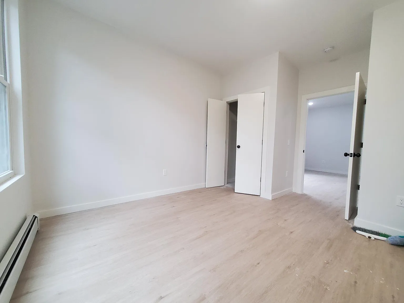 2 bed, 1000 sqft, $1,950 — Photo 4
