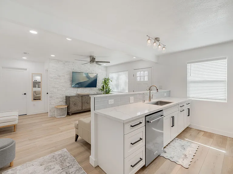 217 Rugosa Dr — Photo 41
