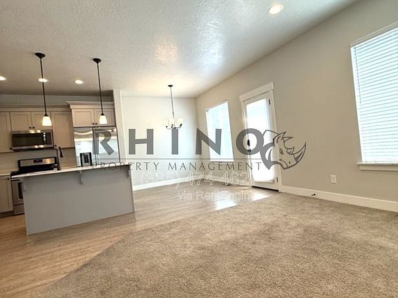 2nd image of 213 W Whitewater Dr