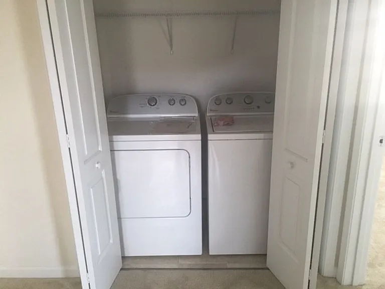 1475 Kensington Way — Photo 9