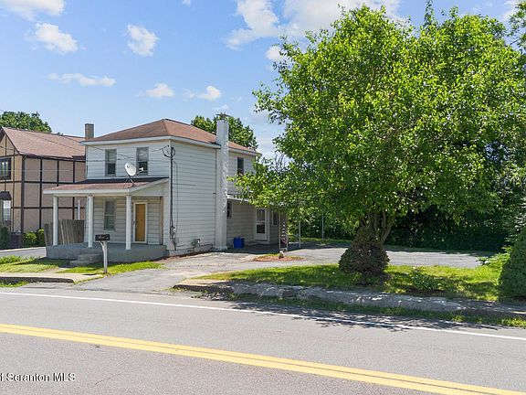 4th image of 128 Bridge St