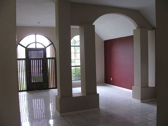 3rd image of 1712 Guadalajara Ave