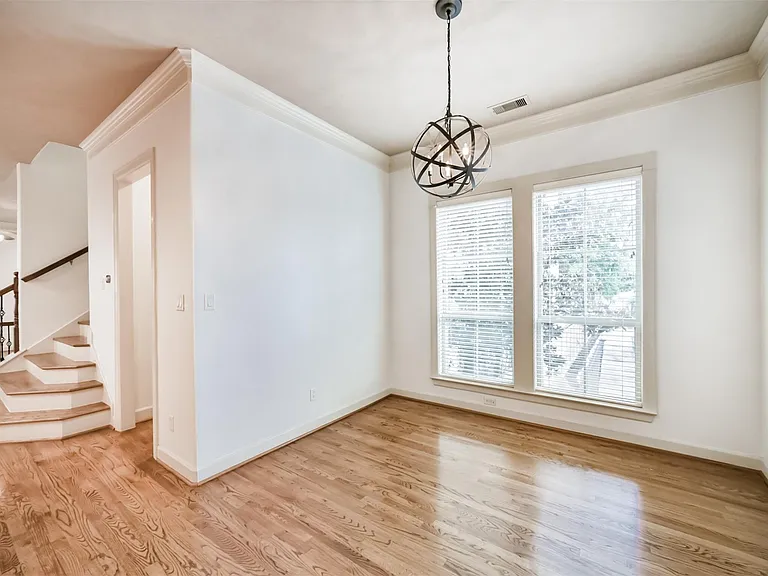 1833 Oakdale St — Photo 21