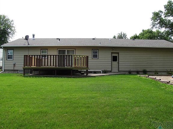 2nd image of 1108 N Cedar St