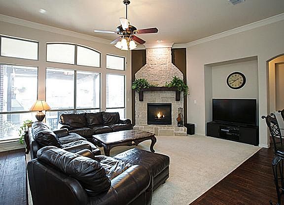 5th image of 8305 Port Royal Ln
