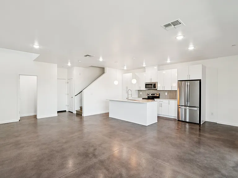 St. Moritz Townhomes — Photo 12