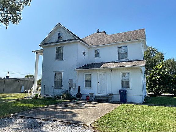 5th image of 2025 E Main St