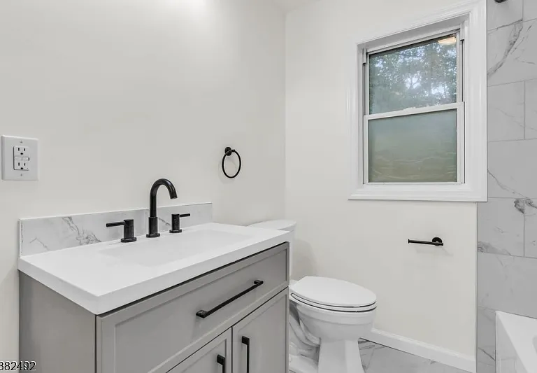 55 Orchard Dr — Photo 14