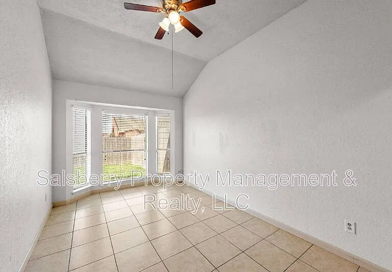 8510 Gatlinburg Dr — Photo 6
