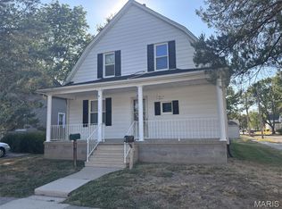 1700 Cypress St, Highland, IL