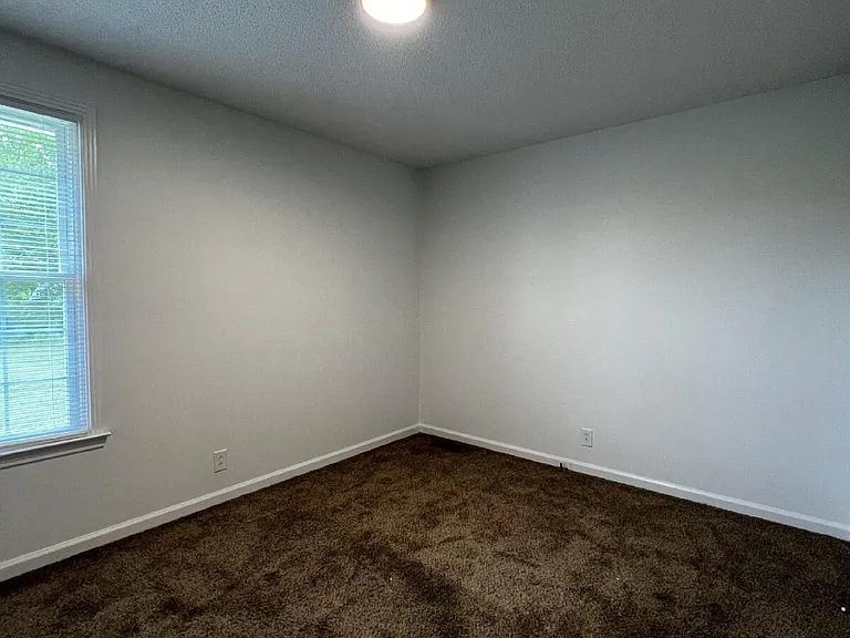 2303 Stokes Rd — Photo 7