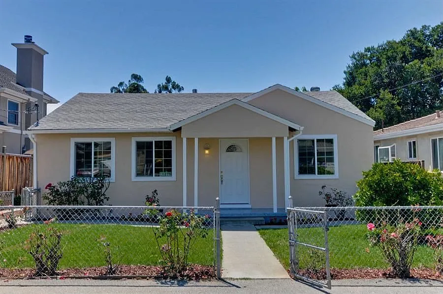 10475 Byrne Ave photo 1