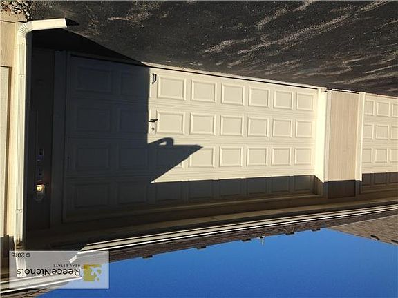 5th image of 6176 NE Kensington Dr
