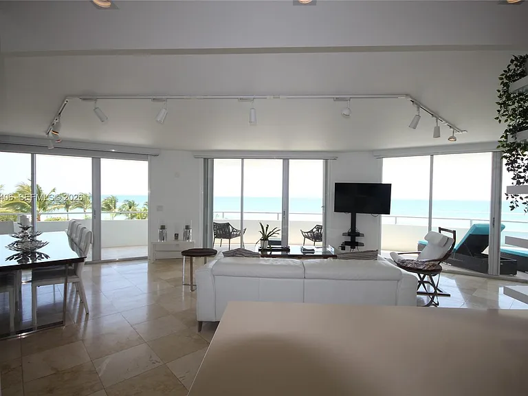 5151 Collins Ave #532 — Photo 61