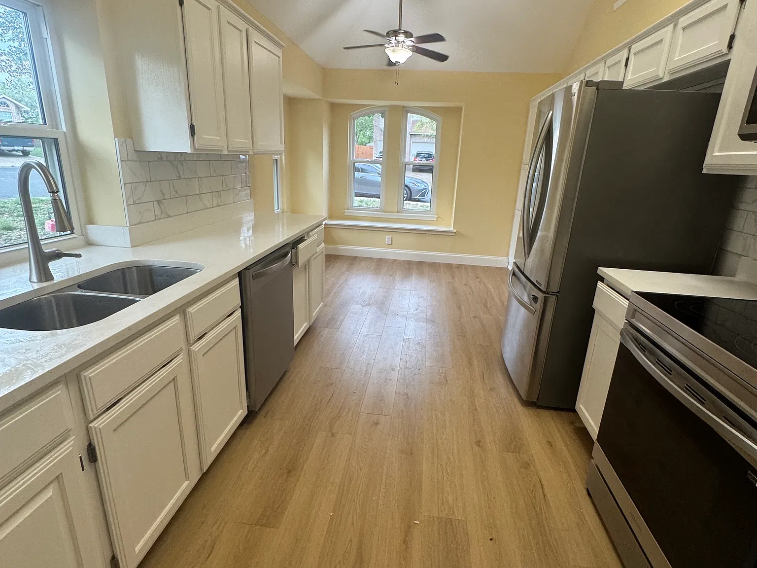 3 bed, 1390 sqft, $1,840 — Photo 1