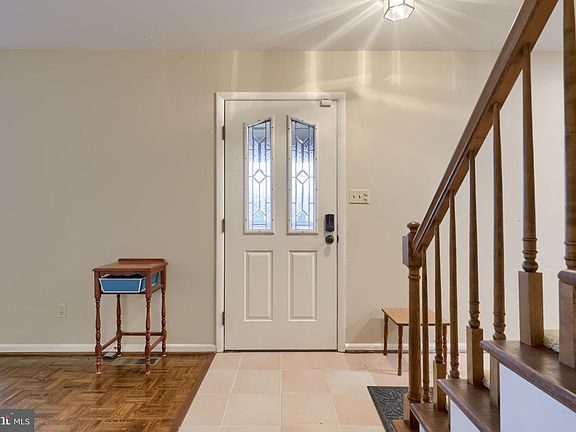 5th image of 34 Eagle Ln