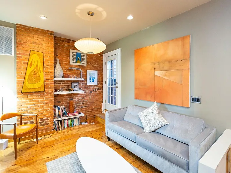 619 P St NW — Photo 17