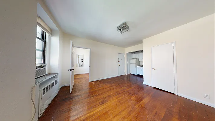 Rented by Bond New York | media 11