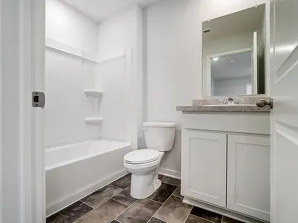 16 Cider Mill Dr, Ashville, OH