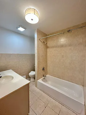 Rented by Barrus Realty Corp | media 16