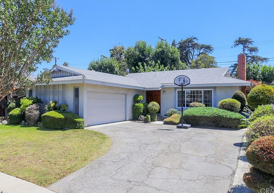 1st image of 14656 Binney St