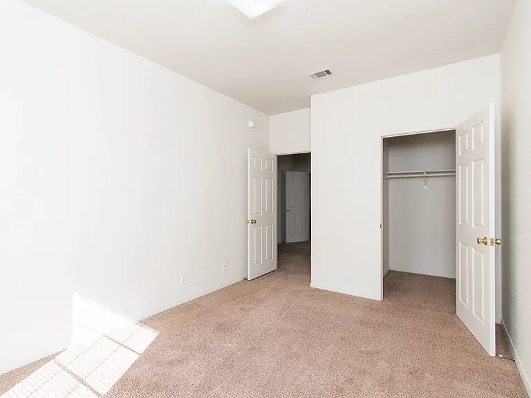 5804 Hamza Cir — Photo 18