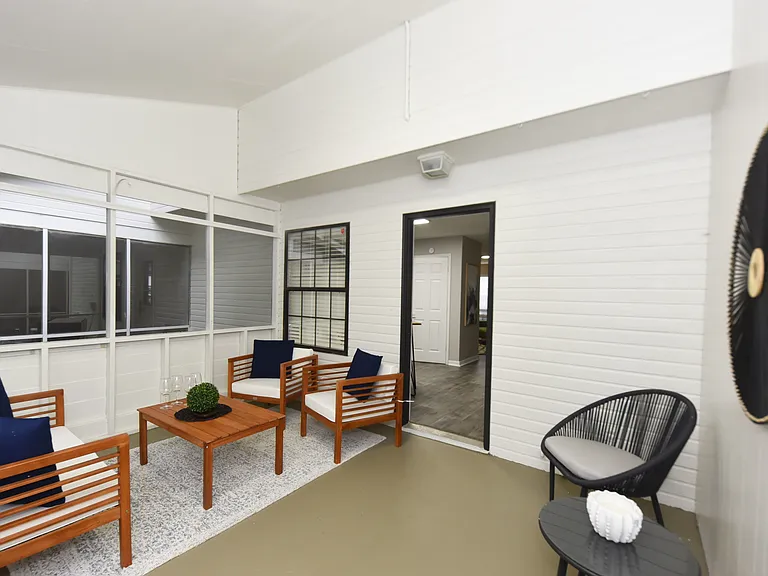 Screened in Patio