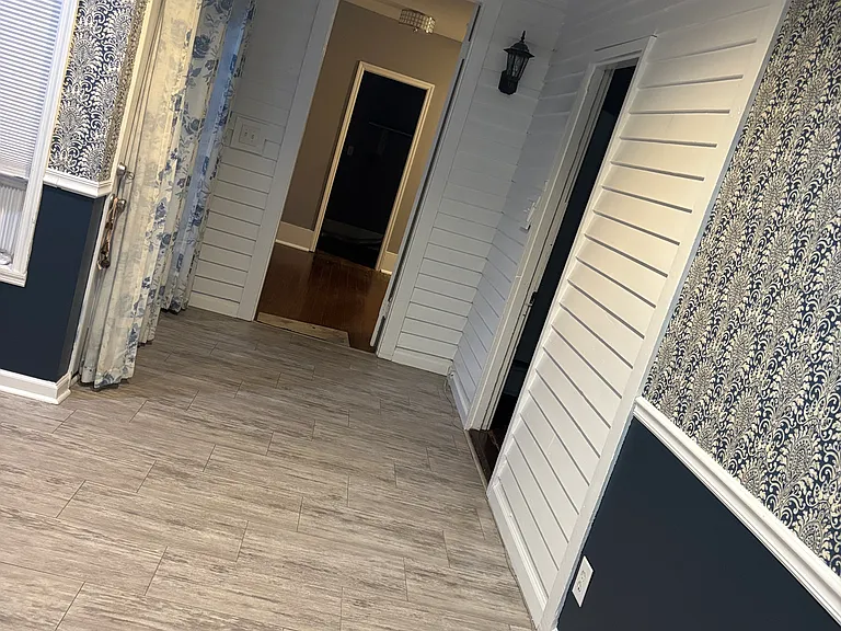 313 N High St — Photo 10