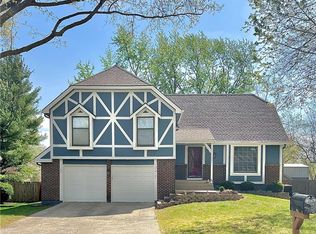 10421 Hauser St, Lenexa, KS 66215