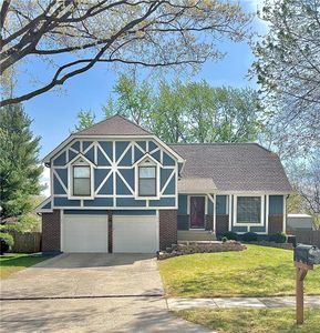 10421 Hauser St, Lenexa, KS, 66215