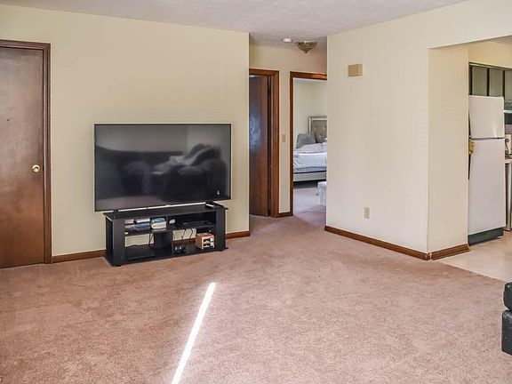 3rd image of 1115 & 1117 Benton St