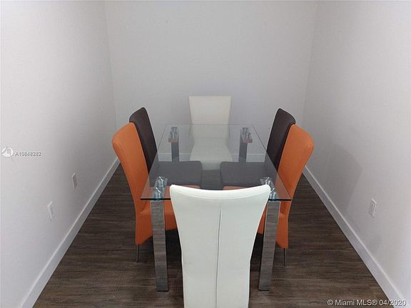 4th image of 79 SW 12th St #3710
